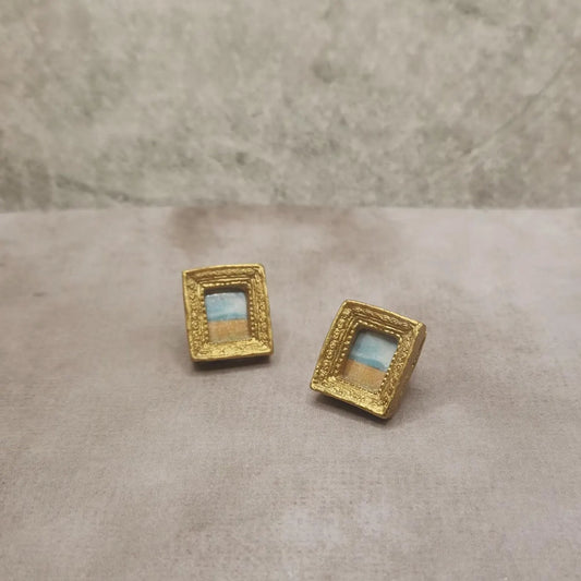 Intricate Gold Picture Frame Detailed Studs (Style 1)