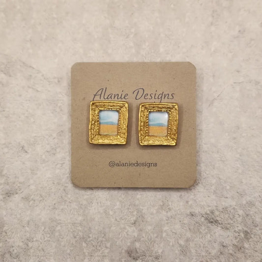 Intricate Gold Picture Frame Detailed Studs (Style 1)